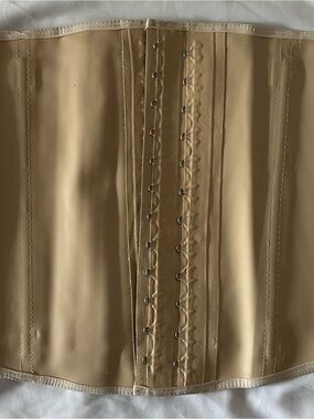 Ann Michell Latex Beige Waist Trainer